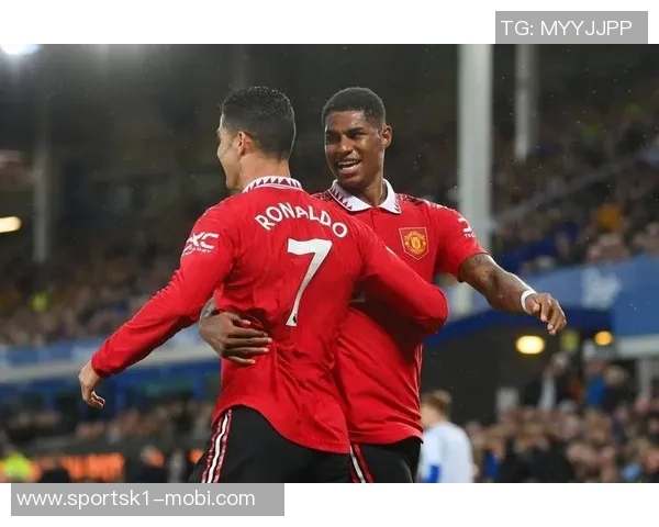 拉什福德回忆与C罗并肩作战的经历与巅峰保持秘诀